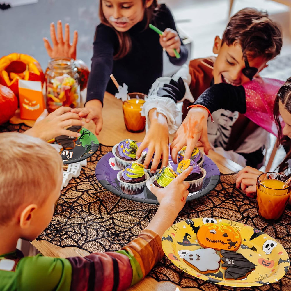 Uiifan 120 Pieces Halloween Round Paper Plates, 9 Inches