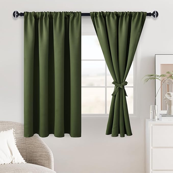 JIUZHEN Christmas Blackout Curtains (Set of 2)