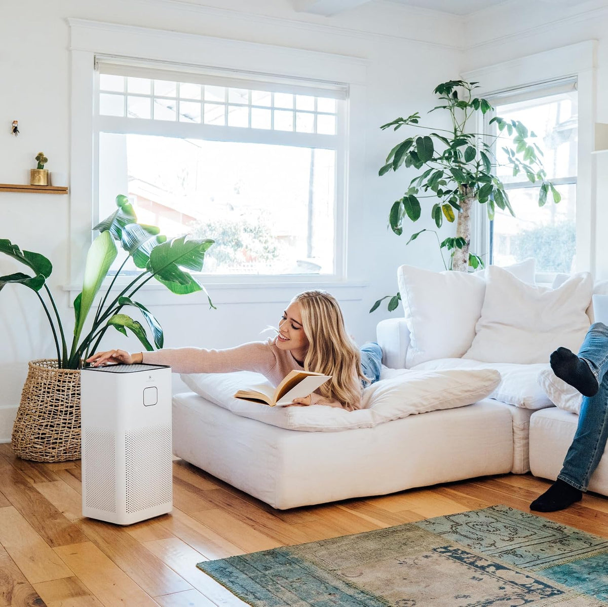 Medify MA-50 Air Purifier V3.0 with HEPA Filter | 2,640 ft² Coverage in 1hr for Smoke, Wildfires, Odors, Pollen, Pets | Quiet Removal to 0.3 Microns | White, 1-Pack