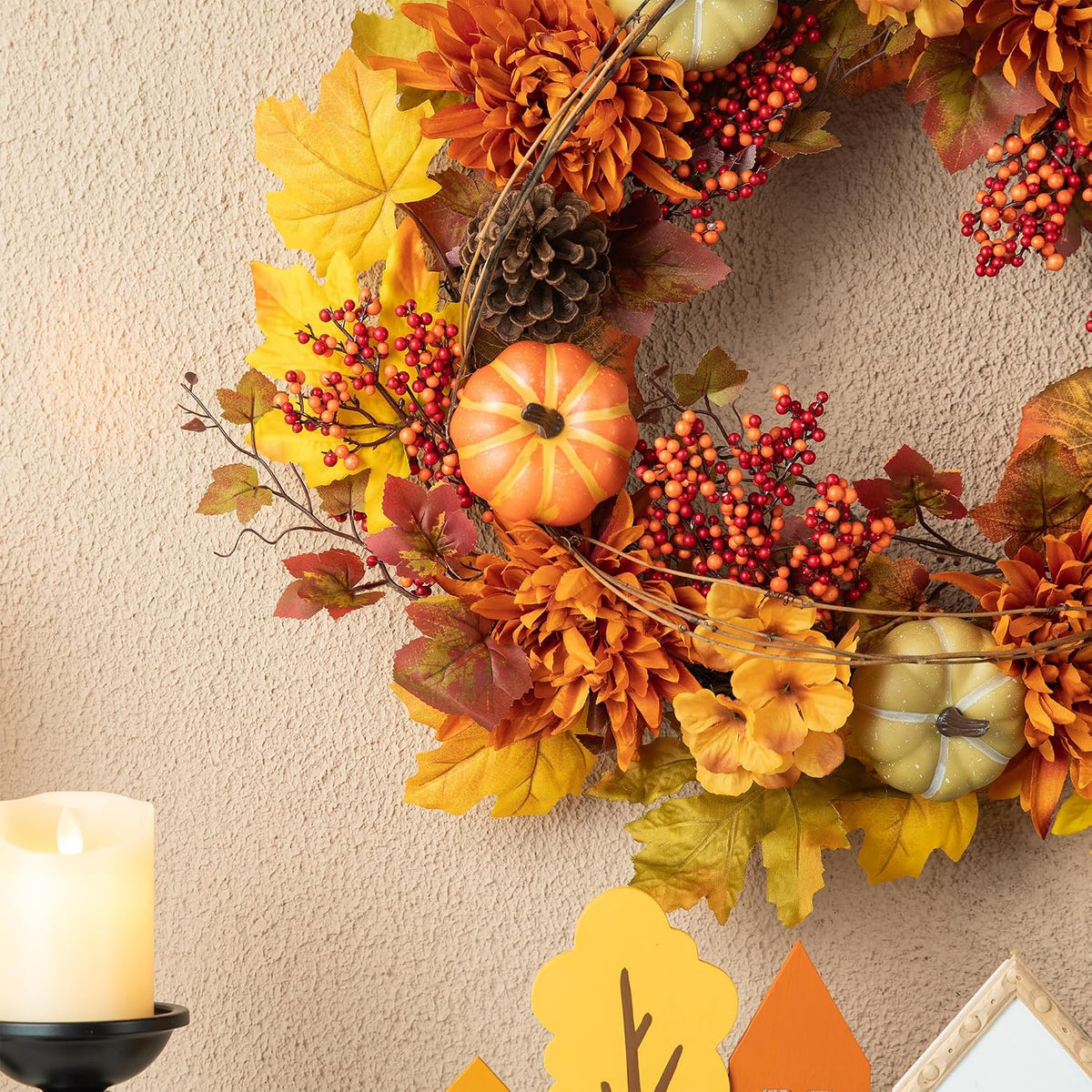 Glitzhome 24 inch Artificial Fall Wreath Decor, Autumn Maple Leaf Wreath for Front Door with Dahlia Pumpkin, Leaf and Berry Wreaths for Autumn Harvest Thanksgiving Halloween Decor